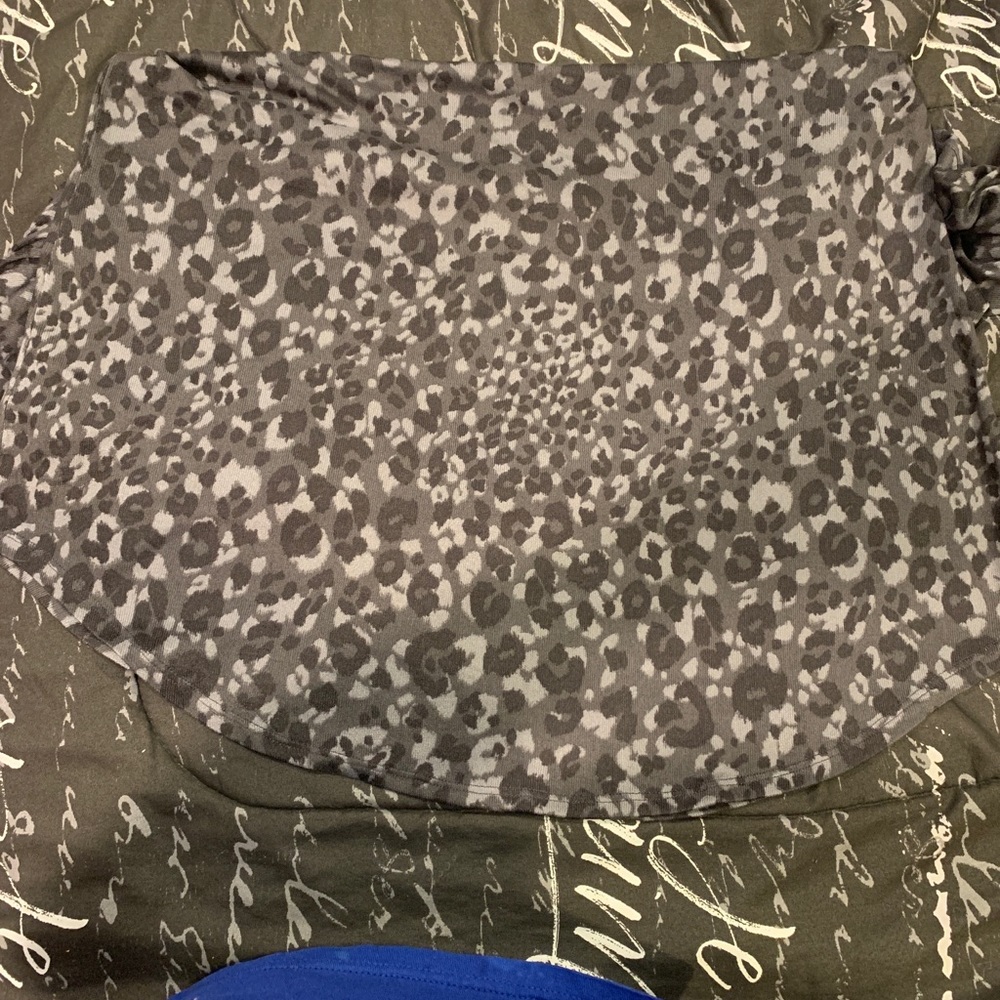 Stretchy blouse - Picture 4 of 5